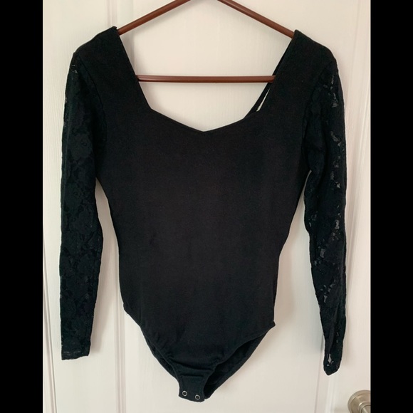 Size small black bodysuit with lace on arms - Picture 1 of 6